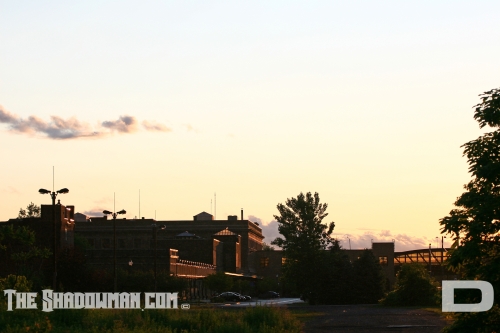 Click here to for the 1920x1280 image